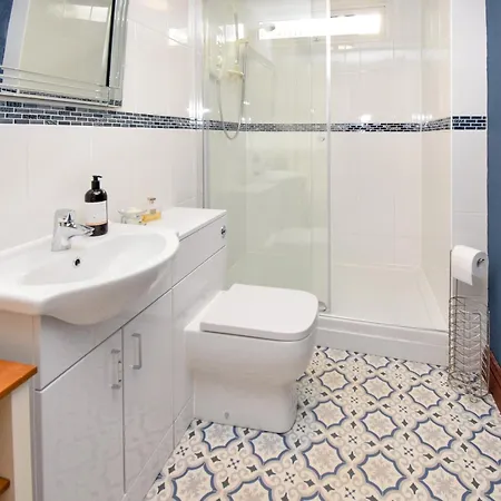 Quarry's Edge Chapel Stile